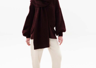 Ioanna Kourbela FW23, knit scarf and knit cardigan