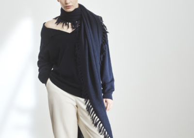 London W11 - Recycled Cashmere Scarf navy - FW23
